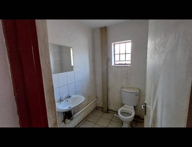 INDUSTRIAL PROPERTY TO RENT IN HENNOPSPARK